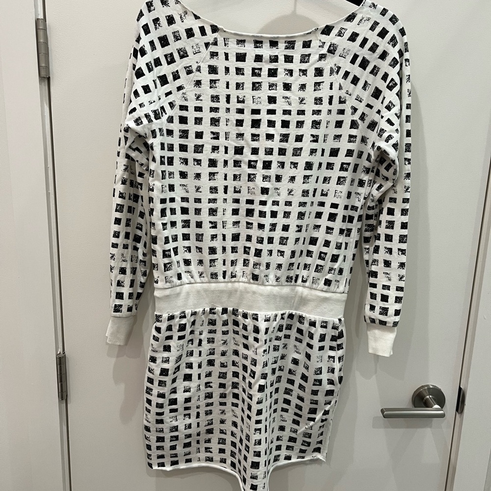Alternative Monochrome Patterned Top - image 2